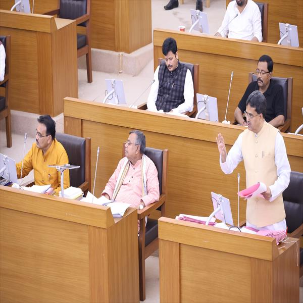 ৬০টি বিধানসভা কেন্দ্রে এক